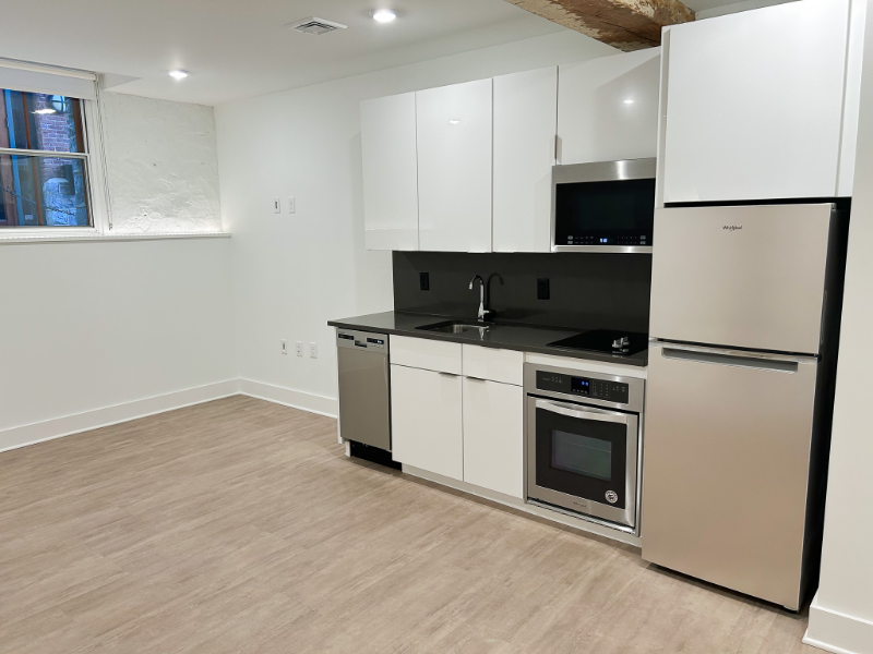 LANCASTER Apartment: 425 N. Prince St.