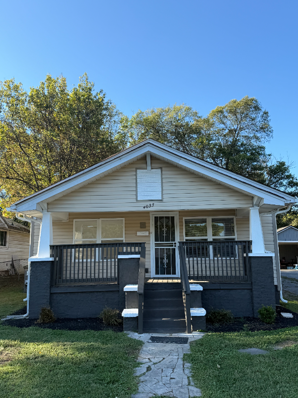 Knoxville House: 4033 Porter Ave