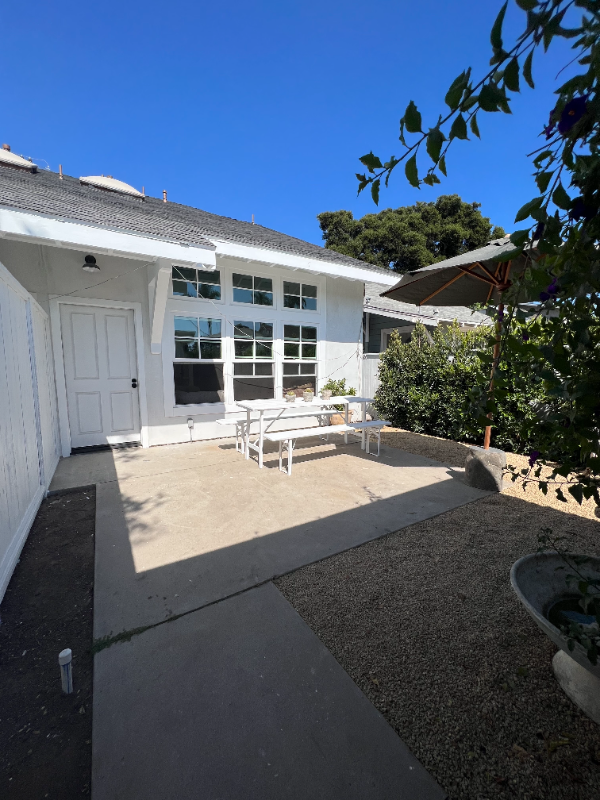 Carpinteria Apartment: 5045 8th Street