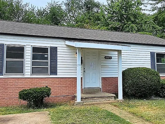 Saint Louis House: 10073 Royal Dr