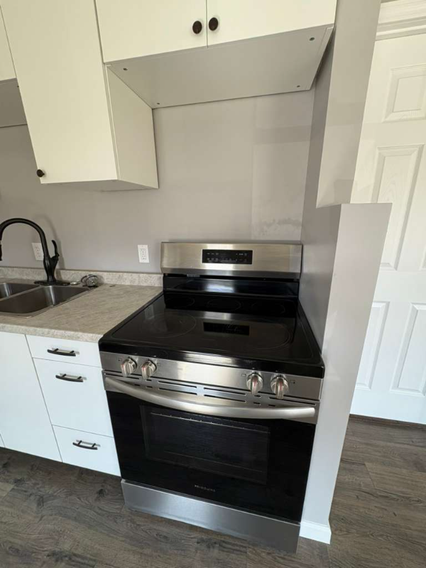 columbia Multiplex: 2601 E. Oakbrook Dr.