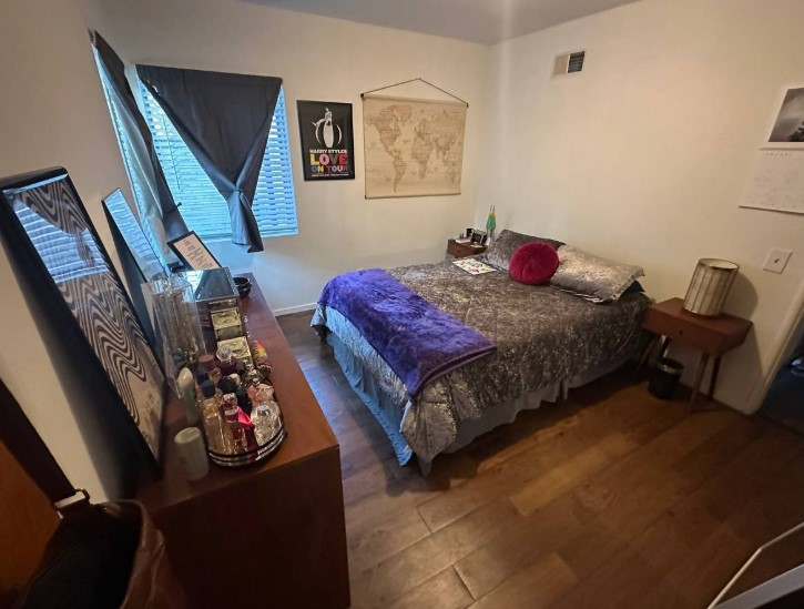 Flushing Condo: 34-27 84th St