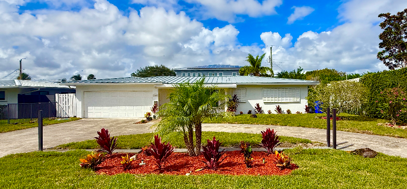 Pompano Beach House: 2685 SE 5 st