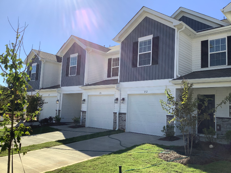 King Townhome: 132 Plumtree Ct