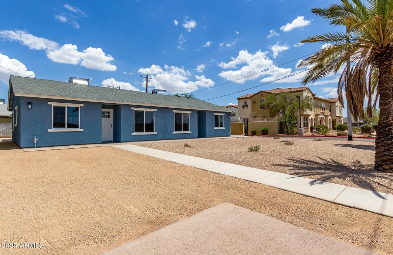 Phoenix Multiplex: 1009 S 17th Ave