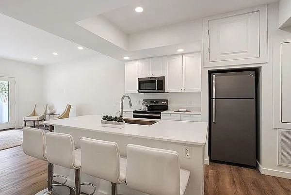 New Orleans Condo: 2100 Saint Thomas St