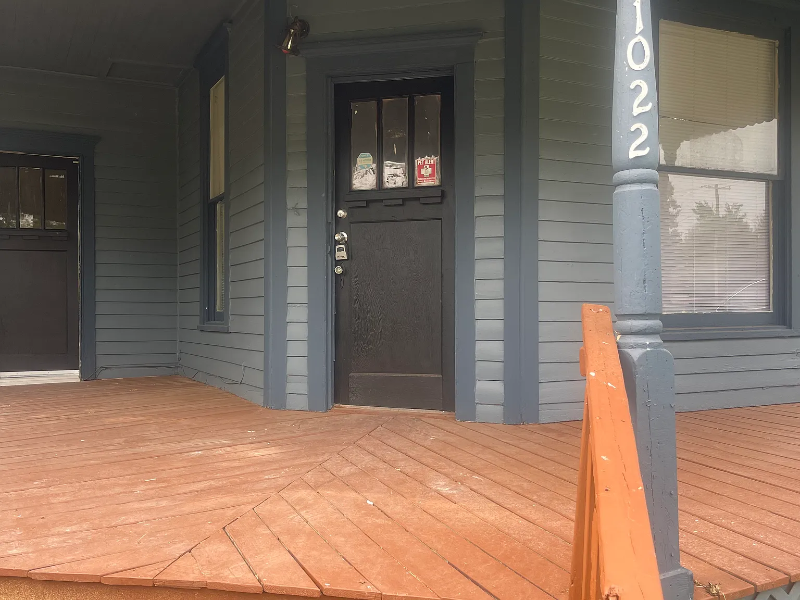 Denison House: 1022 Morgan st