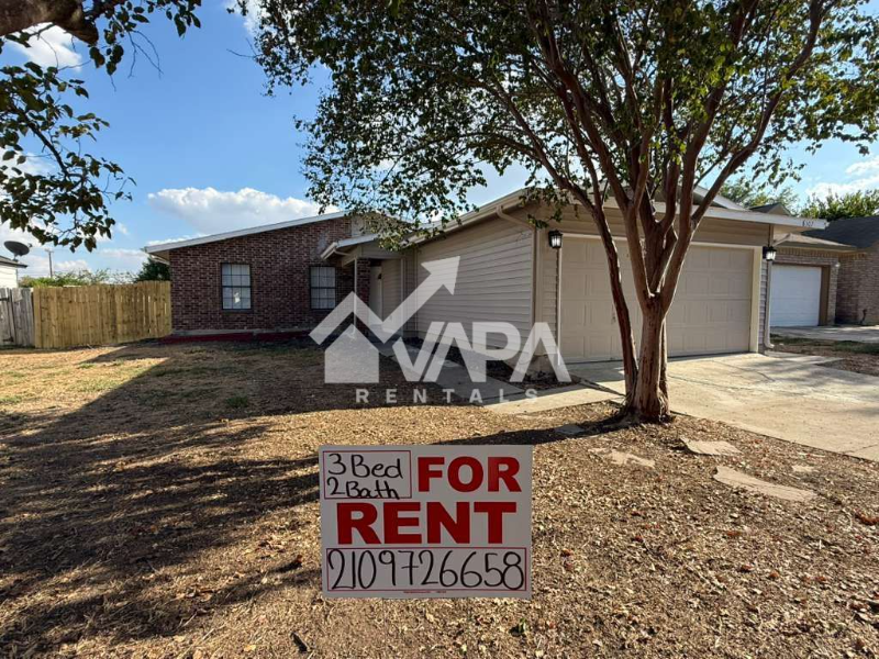 San Antonio House: 8307 Maple Ridge