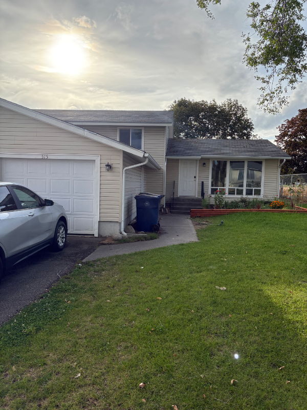 Spokane Valley Multiplex: 515 N Sommer Rd