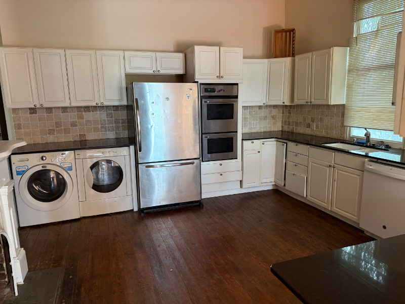 new orleans House: 2369 st thomas st