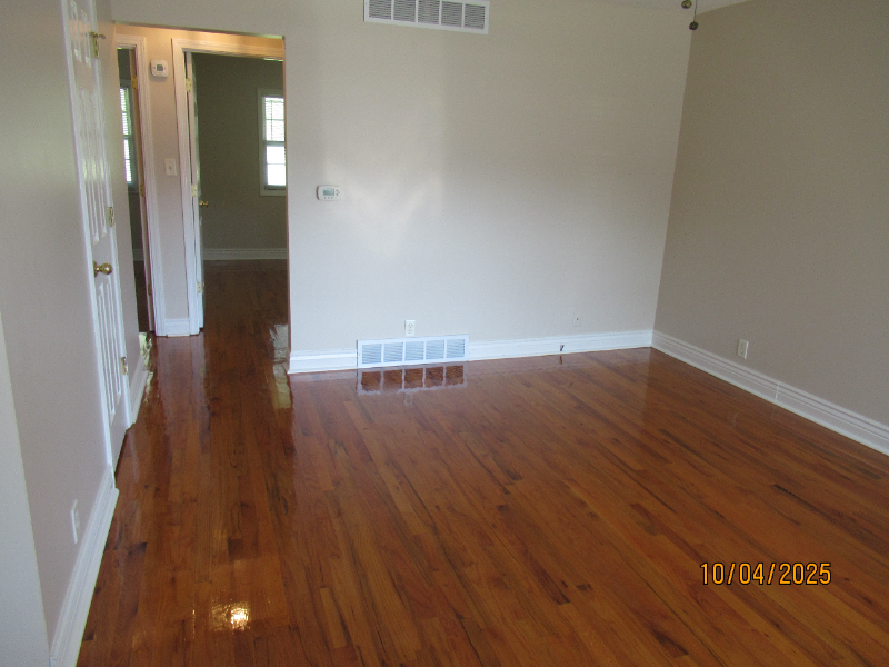 Des Moines House: 400 East Watrous Avenue