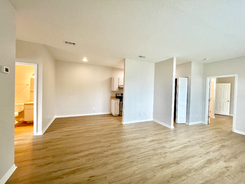 Tampa Apartment: 2403 W. Platt Street