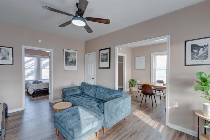 Indianapolis Apartment: 1918 W Washington St