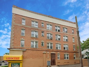 Newark Apartment: 759 HIGHLAND AVE