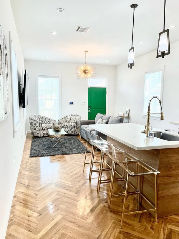 New Orleans House: 2232 Saint Ann Street