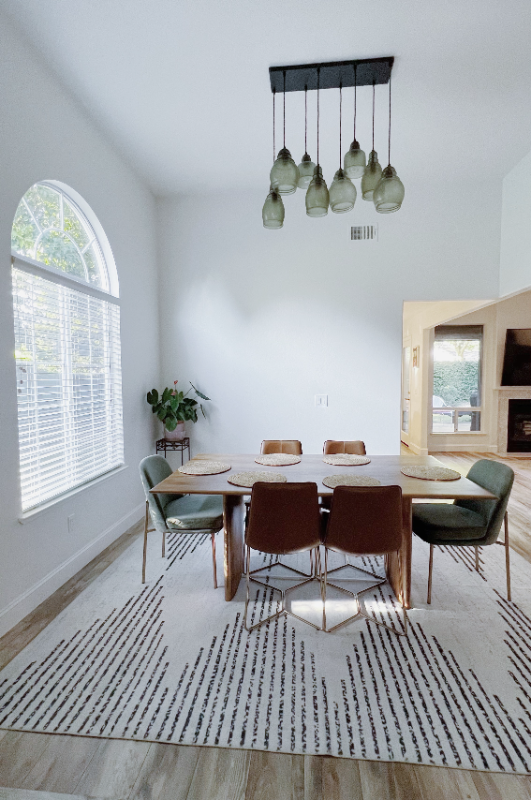 elk grove House: 9161 kneeland court