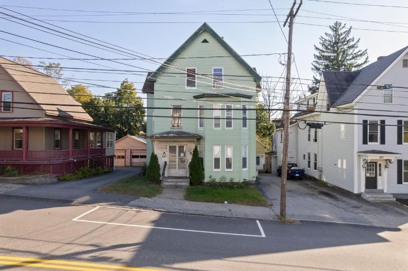 Manchester Apartment: 287 Bridge St.