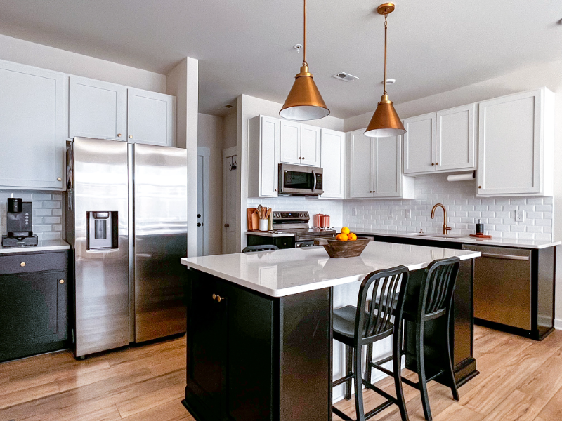 Richmond Condo: 3446 Carlton Street