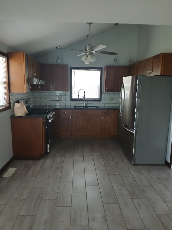 Syracuse House: 111 S. Plymouth Ave.