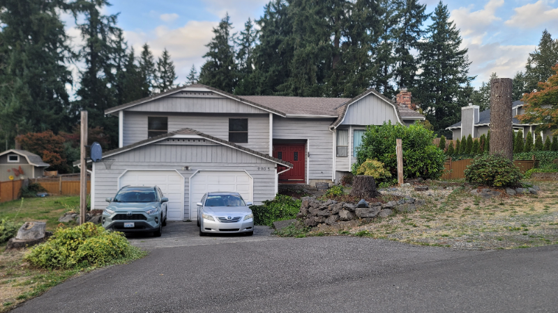 Puyallup House: 9905 157th St E