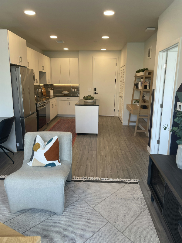 Aurora Apartment: 12600 E Colfax Ave