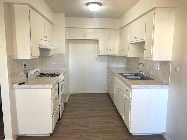 Santa Ana Apartment: 2801 W Warner Ave