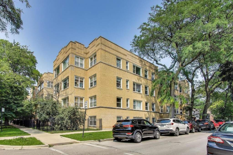 Chicago Condo: 3816 W Ainslie Street