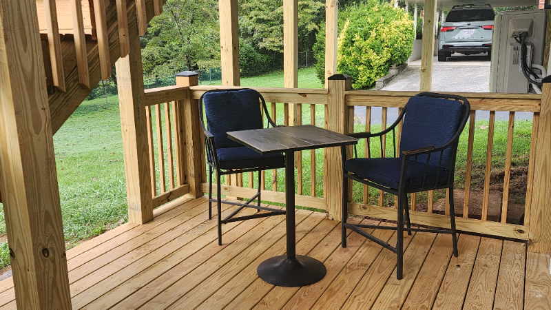 Knoxville House: 1704 South Forest Drive