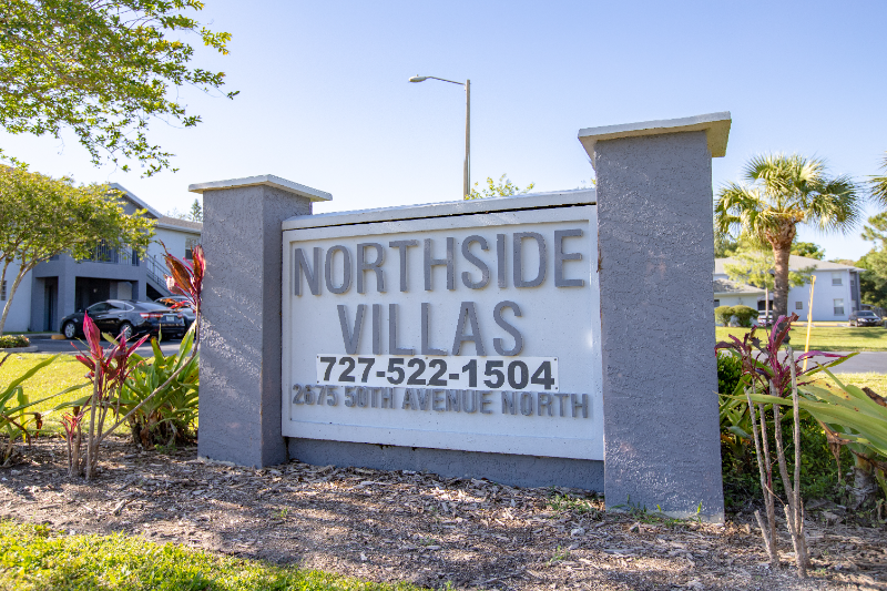 St Petersburg Apartment: 2675 50th Ave N.