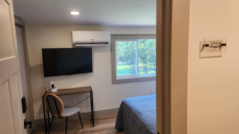 Knoxville House: 1704 South Forest Drive