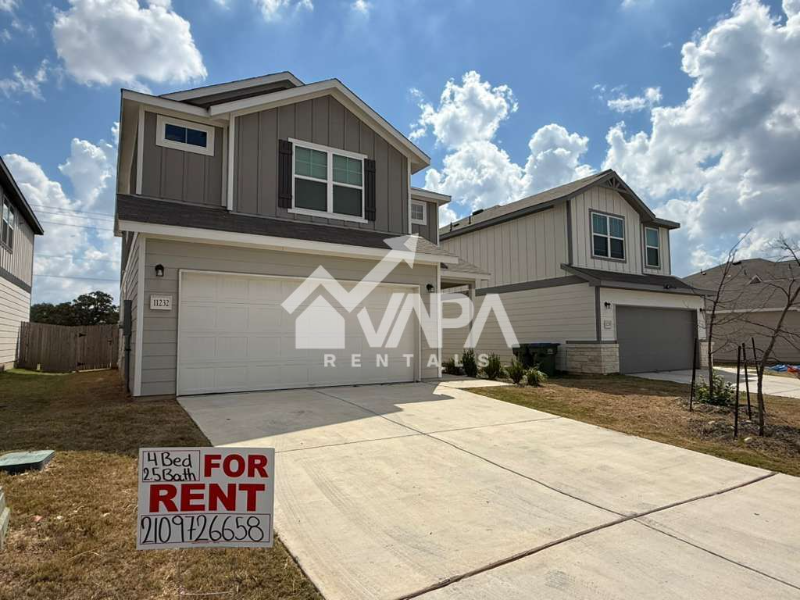 San Antonio House: 11232 Long Rider