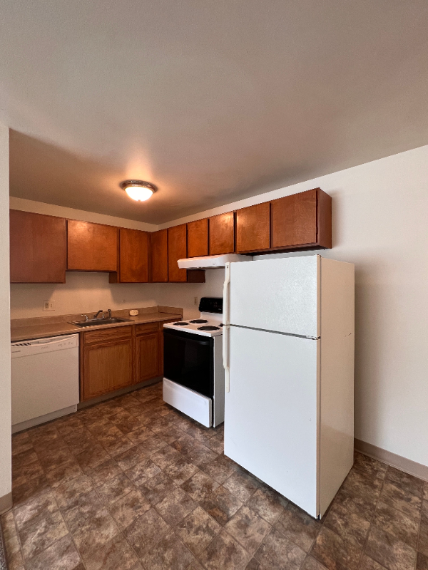 Seattle Apartment: 3033 NE 140th St
