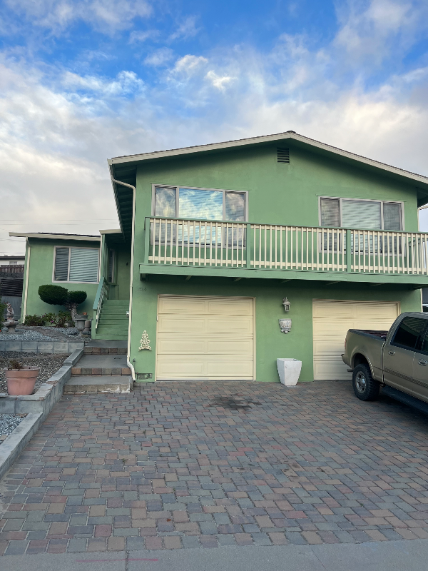 Seaside House: 1734 Mescal Street