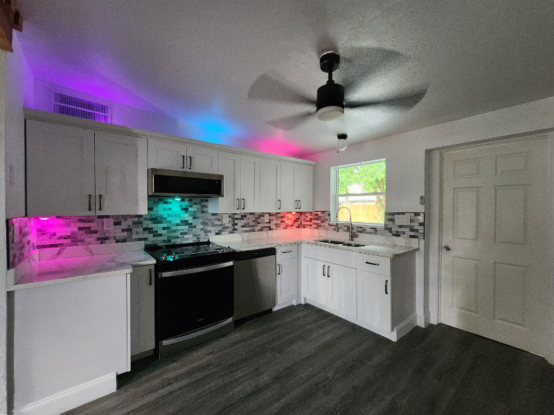 Bradenton House: 5311 5th St Ct E