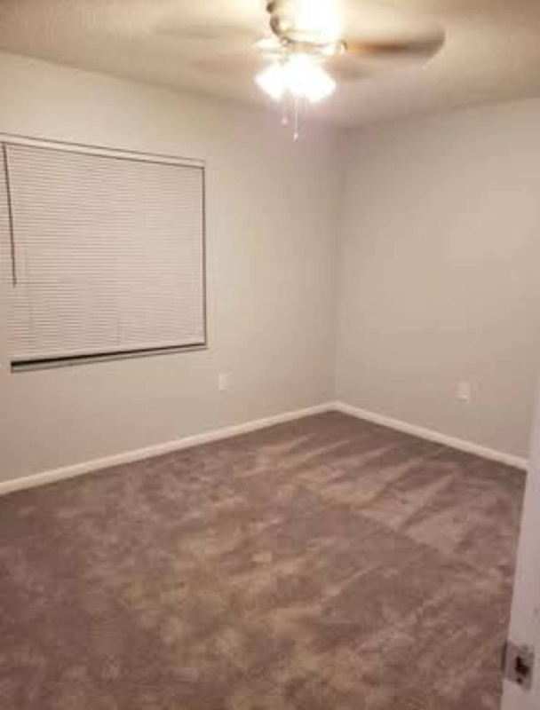 Haines City House: 2118 Navel cir s