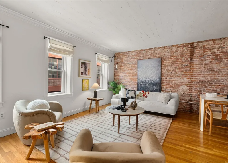 Boston Condo: 156 Prince Street