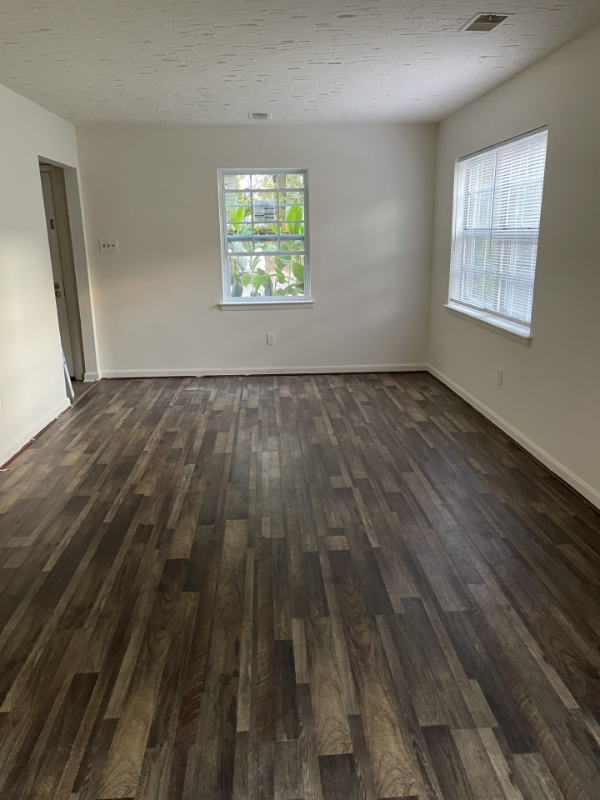 Alexandria Townhome: 8200 Walutes Cir