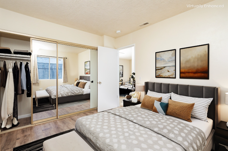 Hemet Multiplex: 526 Greystone Lane Unit#4