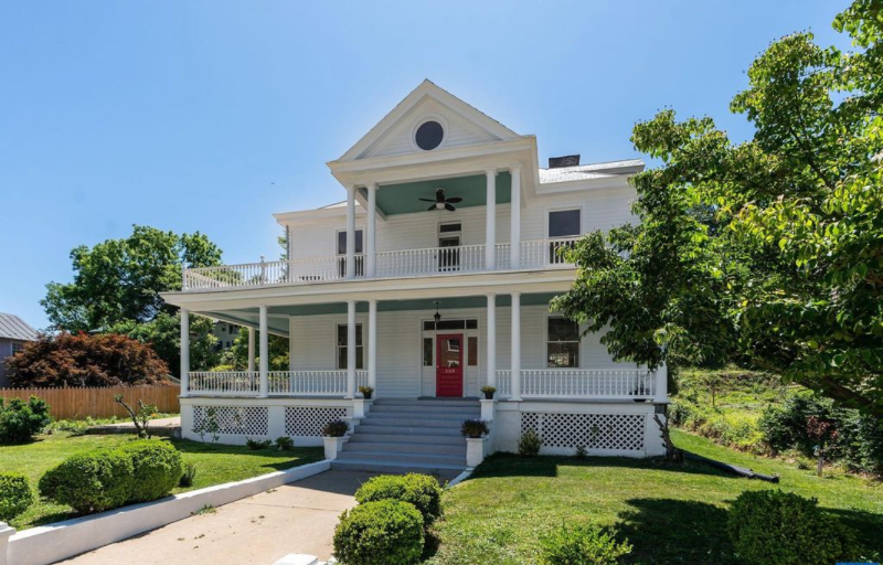 Scostville House: 550 Valley str.