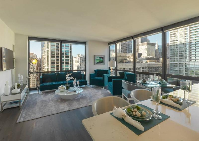Chicago Condo: 163 N Wabash Ave