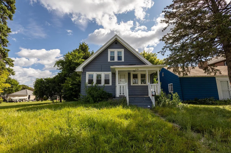 milwaukee House: 4738 n 20th