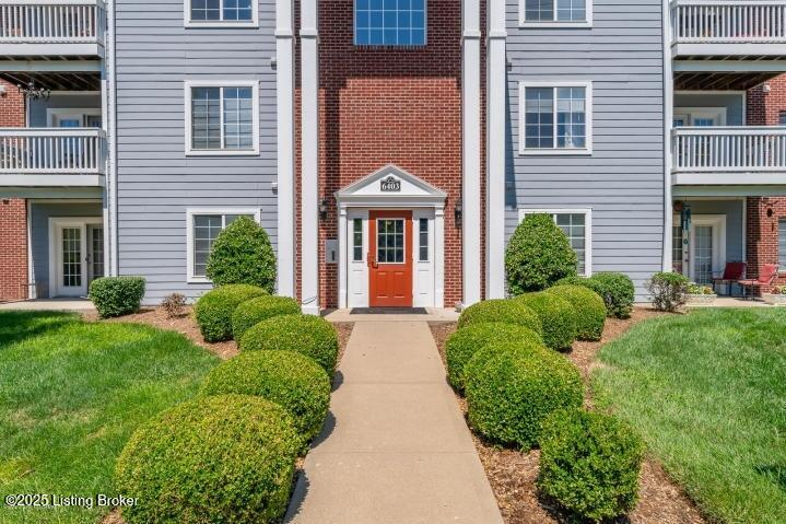 Crestwood Condo: 6403 Shelton Ln.