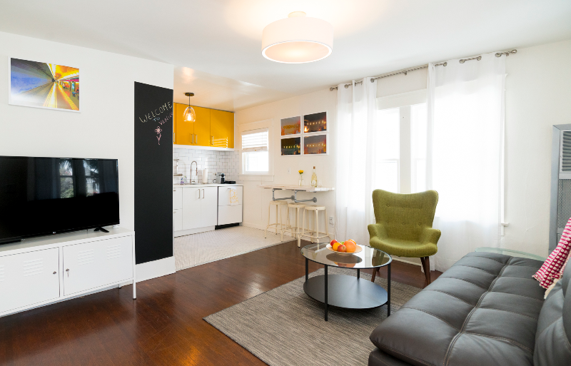 Venice Townhome: 205 Horizon Ave