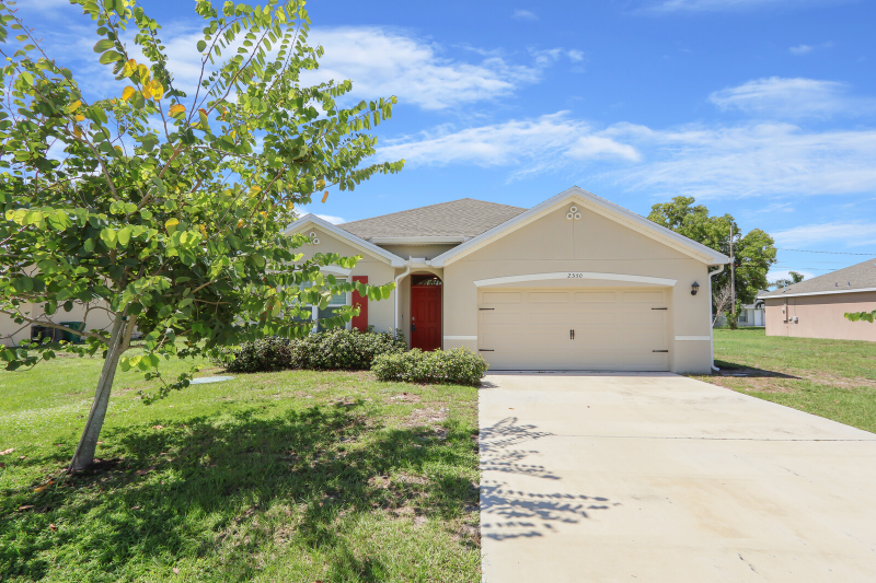 Port St Lucie House: 2550 SE Rock Springs Drive