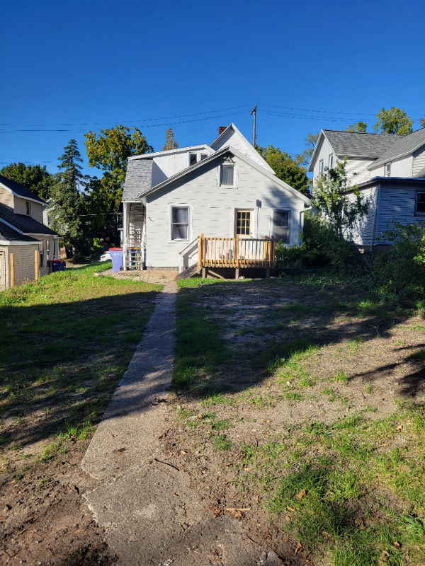 Grand Rapids Multiplex: 38 Grove St NE