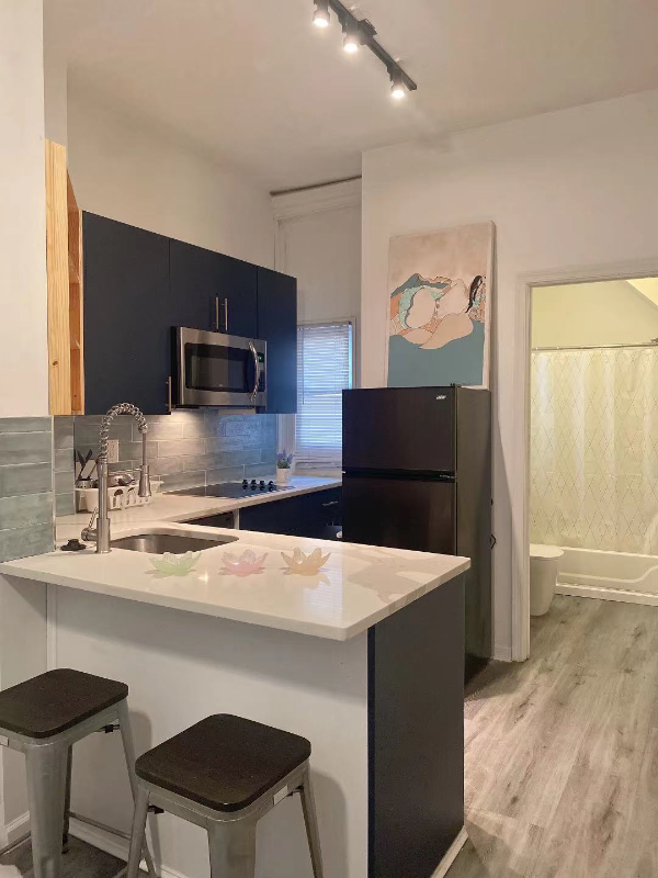 Philadelphia Apartment: 1725 Bainbridge St