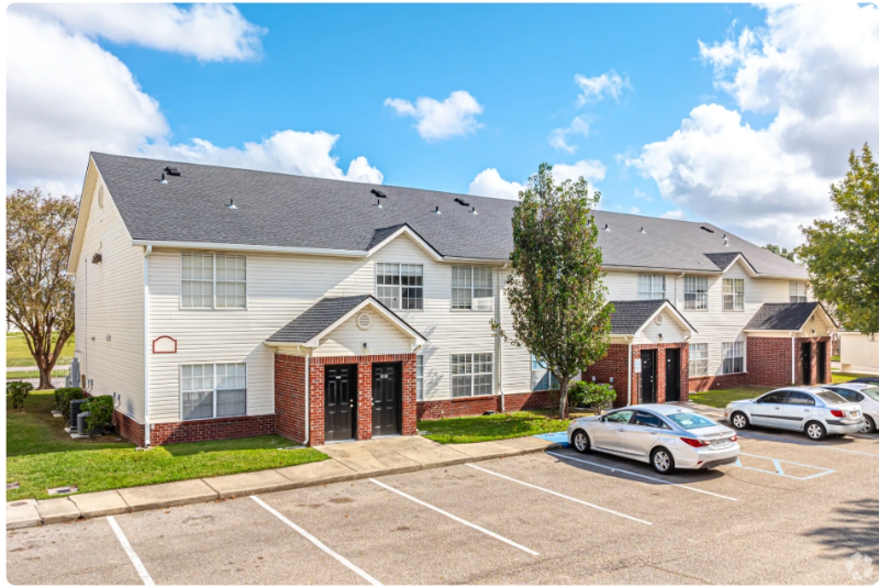 Baton Rouge Apartment: 2121 Lobdell Blvd