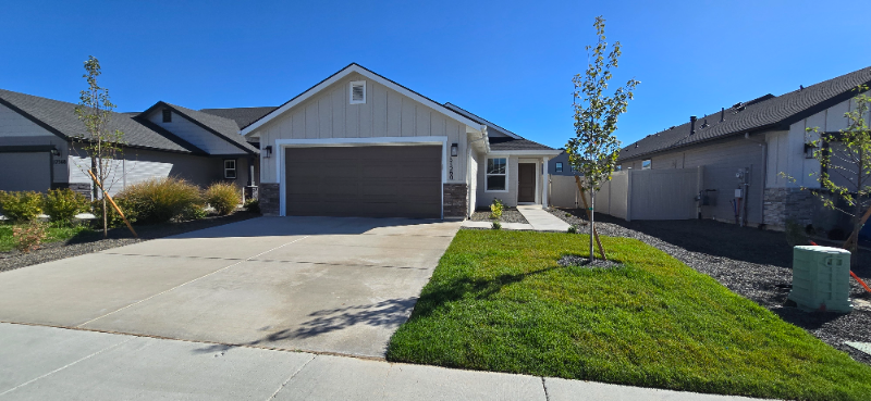 Nampa House: 17560 Barefoot Ridge Way