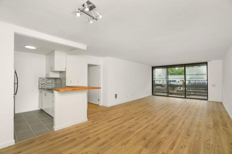 Playa del Rey Condo: 7740 Redlands Street