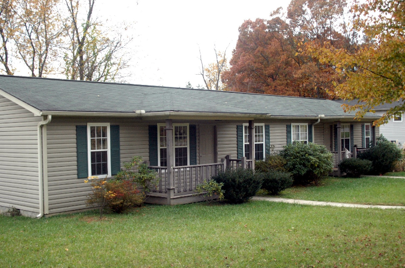 Hendersonville Multiplex: 614 Higate Rd